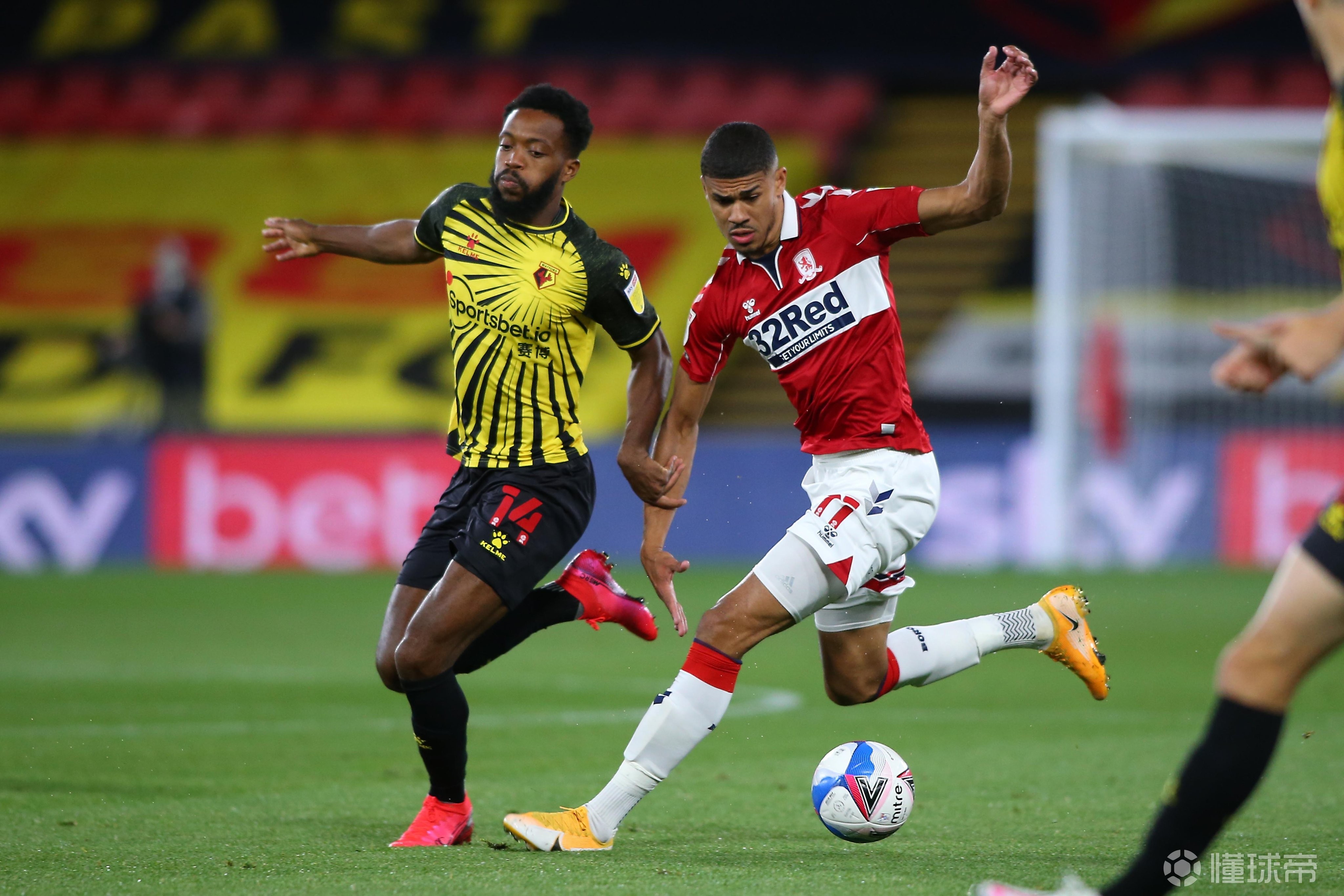 开云官方-包含圣安东尼奥马刺迎英超关键赛，赛前主帅复盘，目标明确，团队化学反应显著的词条